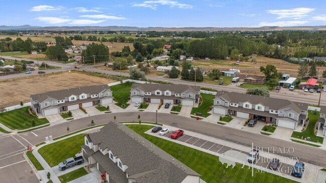 Building Photo - 1160 E Jaylee Dr