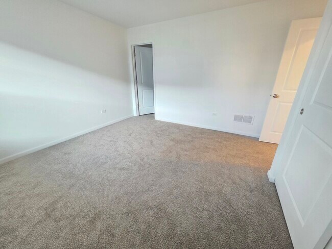 Building Photo - 4219 Chelsea Mnr Cir