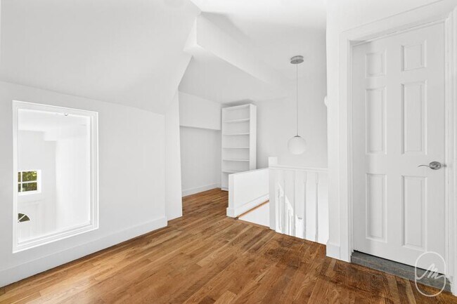 Building Photo - 2 bedroom in New York NY 10011