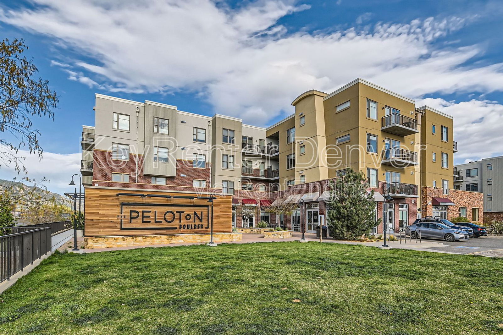 Building Photo - 3601 Arapahoe Ave