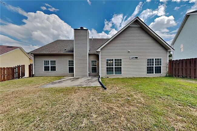 Building Photo - 401 Oscar Way