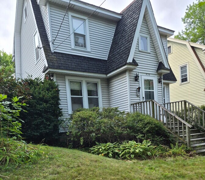 Building Photo - 826 S Brooks St