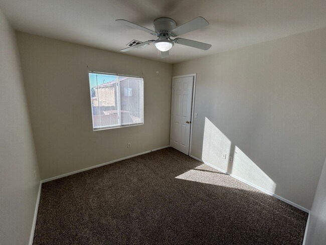 Building Photo - 664 S 222nd Ln