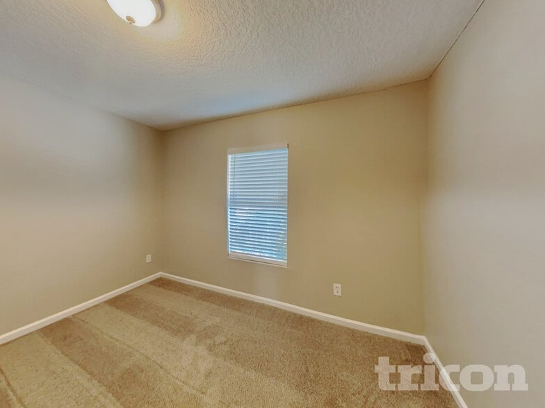 Building Photo - 69 Marisco Way