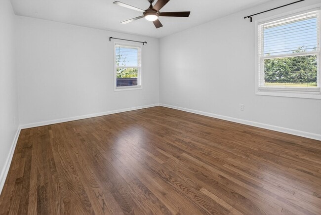 Building Photo - Stunning 4 bed + office, 4 bath rental home in Damascus!