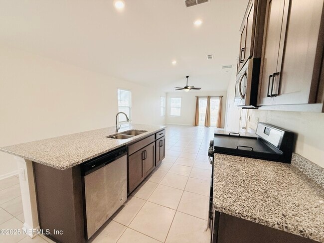 Building Photo - 86221 Mainline Rd