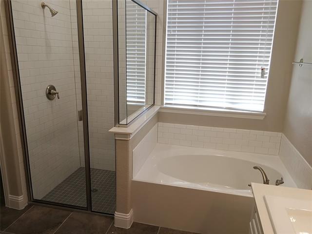 Building Photo - 1513 Gallant Fox Dr