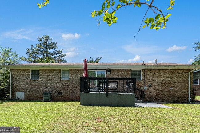 Building Photo - 2958 Holcomb Ct