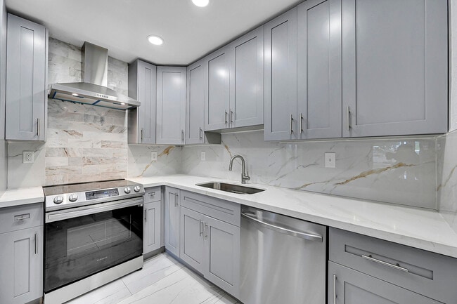 Building Photo - 1181 SW 4th Terrace