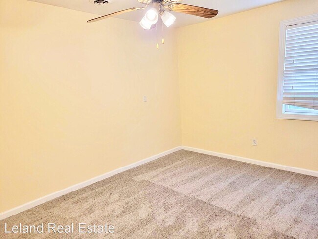 Building Photo - 4 br, 3 bath House - 1724 Sparrow Road