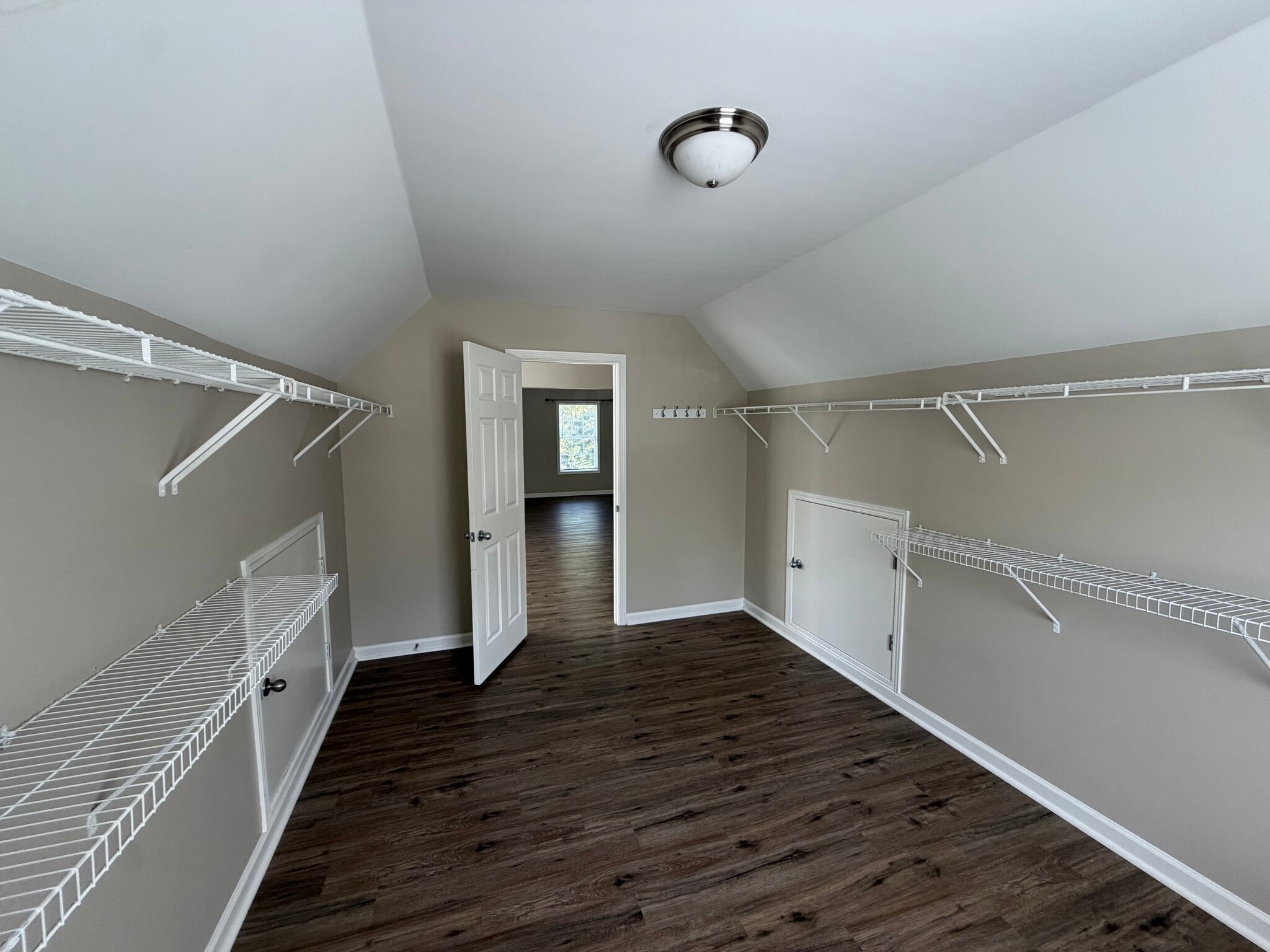 Master closet - 3315 Watson Gate Rd