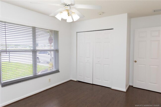 Building Photo - 8965 SW Chevy Cir
