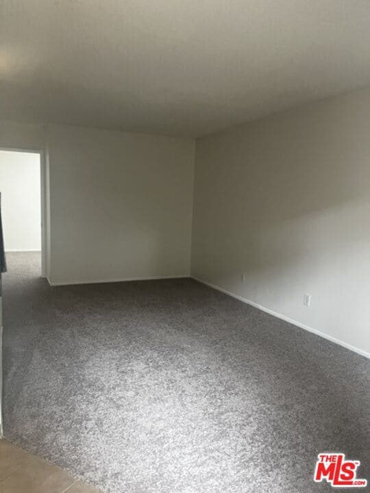 Building Photo - 10540 Balboa Blvd