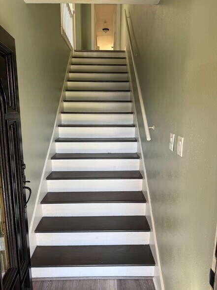 Building Photo - 1241 4th Ave