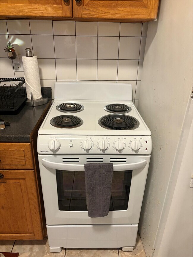 Building Photo - 17131 NW 32 Ct