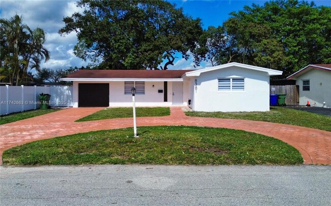 Primary Photo - 4 bedroom in Pembroke Pines FL 33024