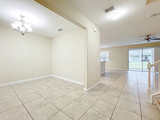 Building Photo - 15147 Driftwood Bend St
