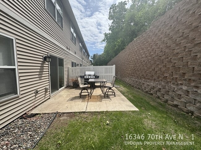 Building Photo - 16346 70th Ave N