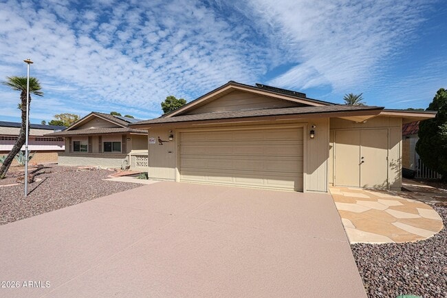 Building Photo - 9821 N 110th Ave