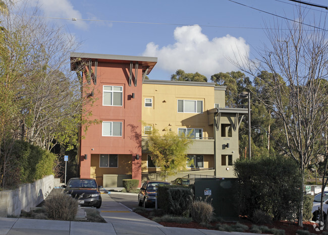 Primary Photo - Lorenzo Creek Apartments