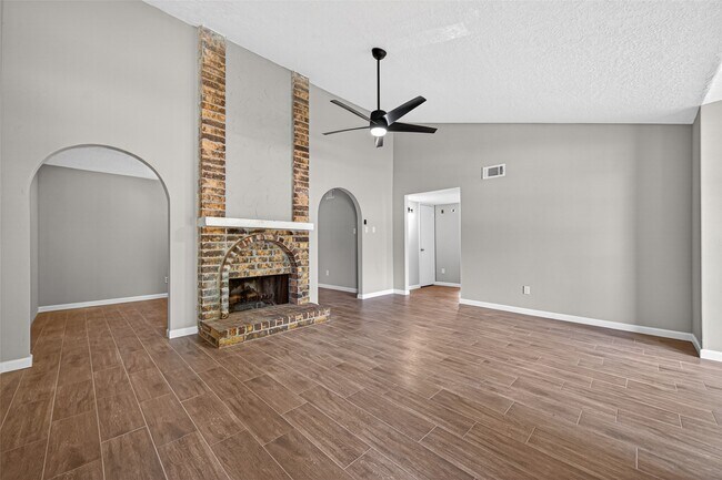 Building Photo - 9231 Baronsmede Dr