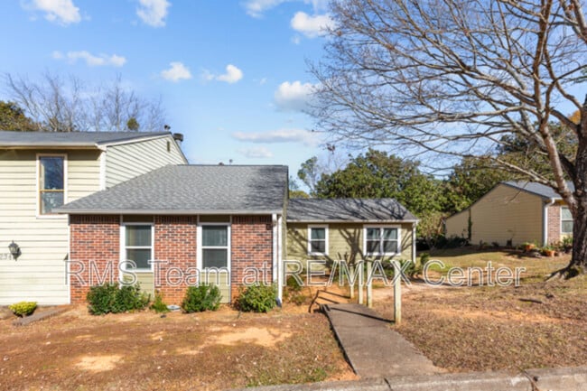 Building Photo - 236 Mateo Walk