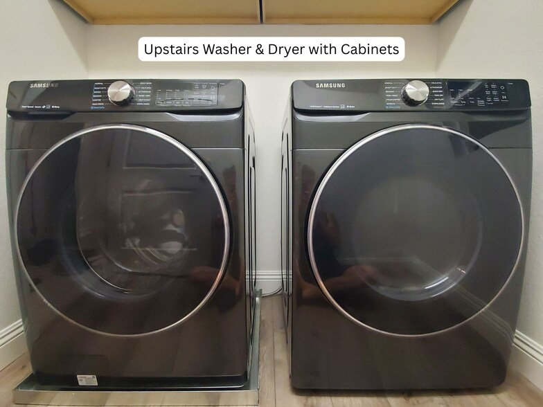 Building Photo - 2986 Portage Way