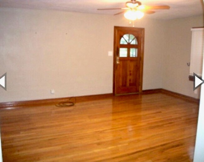 Building Photo - 1604 E Matlock Rd