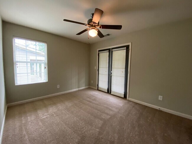 Building Photo - PRE-LEASING FOR AUGUST 2026!