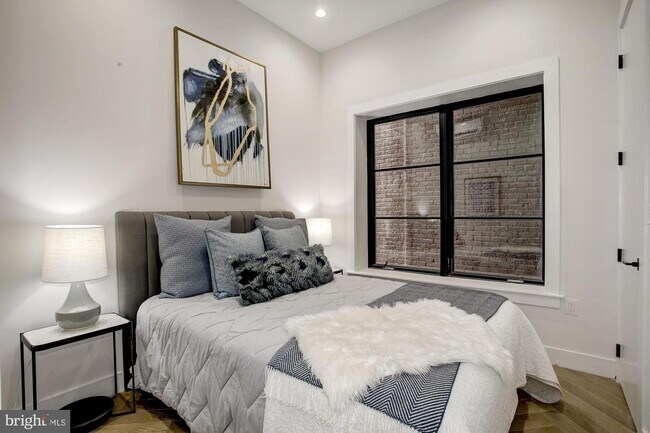 Building Photo - 1225 11th St NW