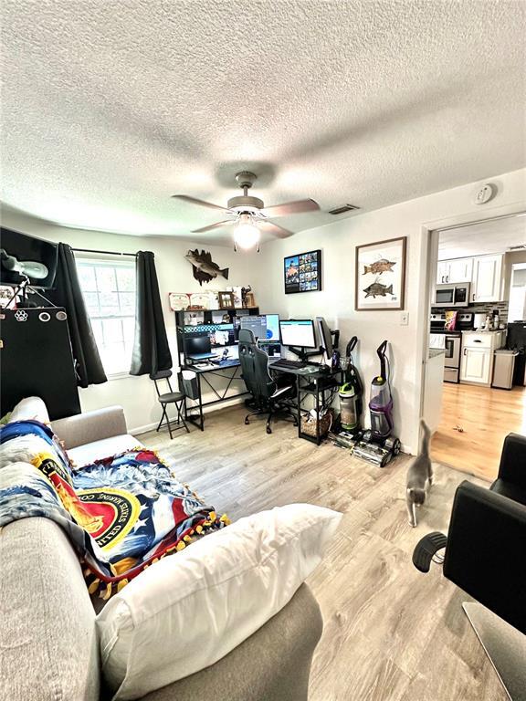 Building Photo - 4653 78th Ln N