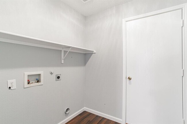 Building Photo - 3335 Lipizzan Dr
