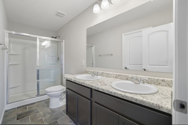 Building Photo - Spacious 4 Bedroom, 2.5 Bathroom home in Morrow, OH!