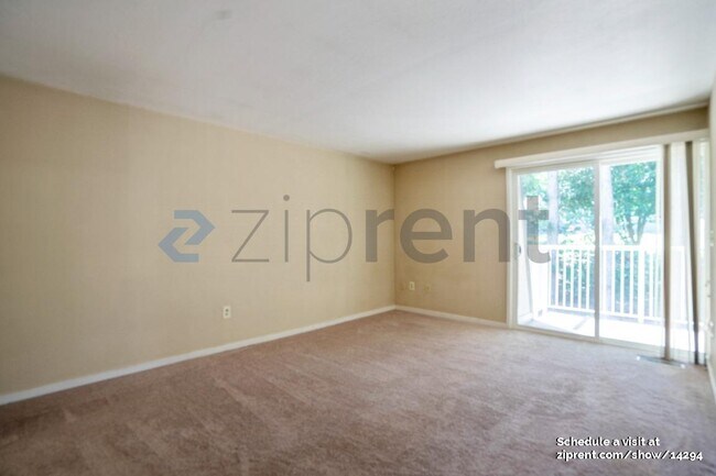 Building Photo - 9807 NE 124th St