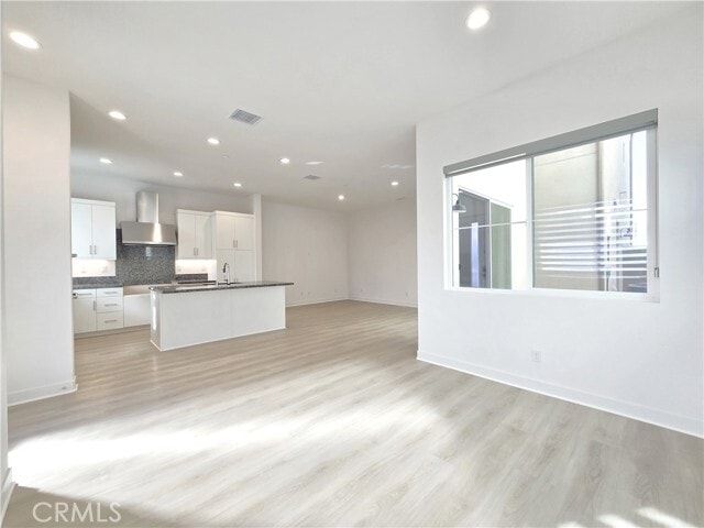 Building Photo - 179 Yugen