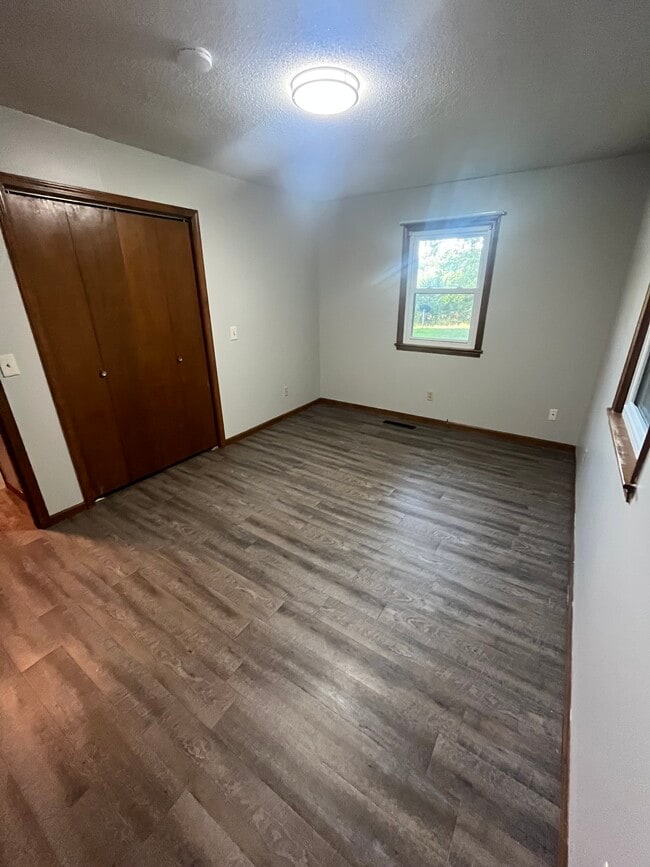 Building Photo - 5009 US-59