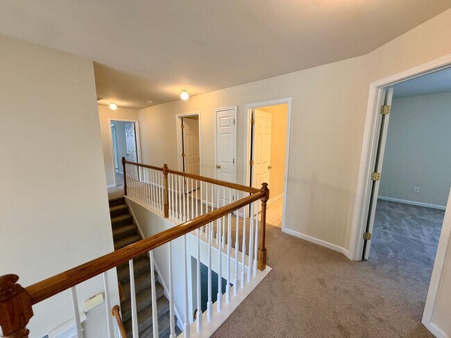 Building Photo - 1324 Emory Ln NW