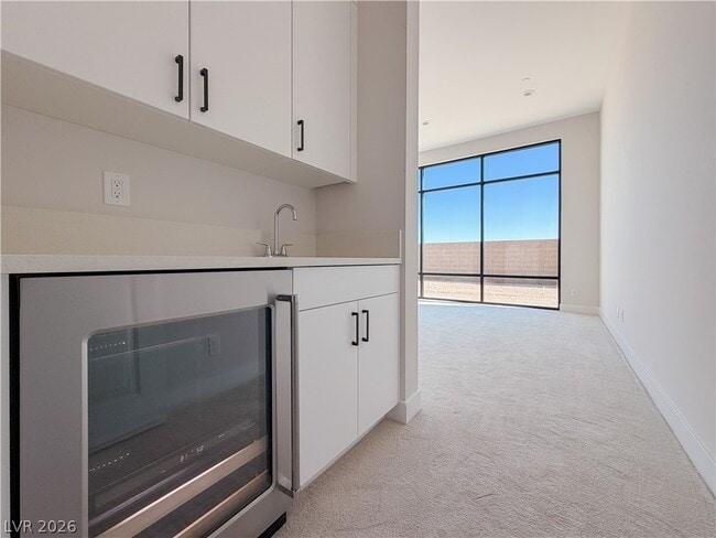 Building Photo - 10761 Canyon Bloom Dr