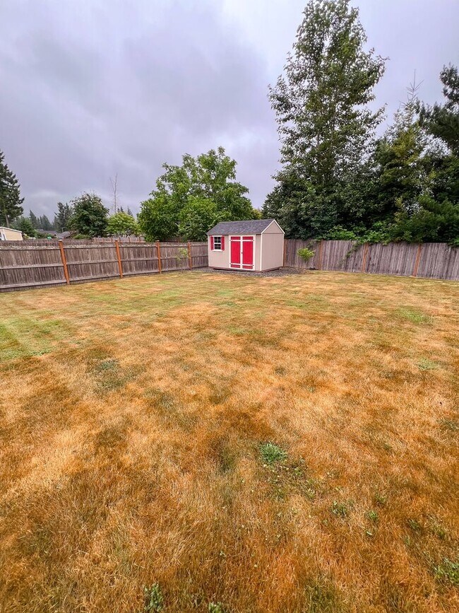 Building Photo - 3 Bed 2 Bath Rambler Gold Bar w/ RV Parking