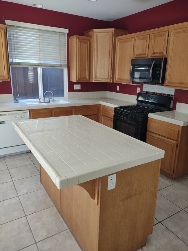 Building Photo - 40543 Chantemar Way