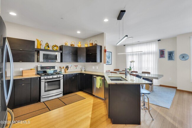 Building Photo - 300 Cookman Ave