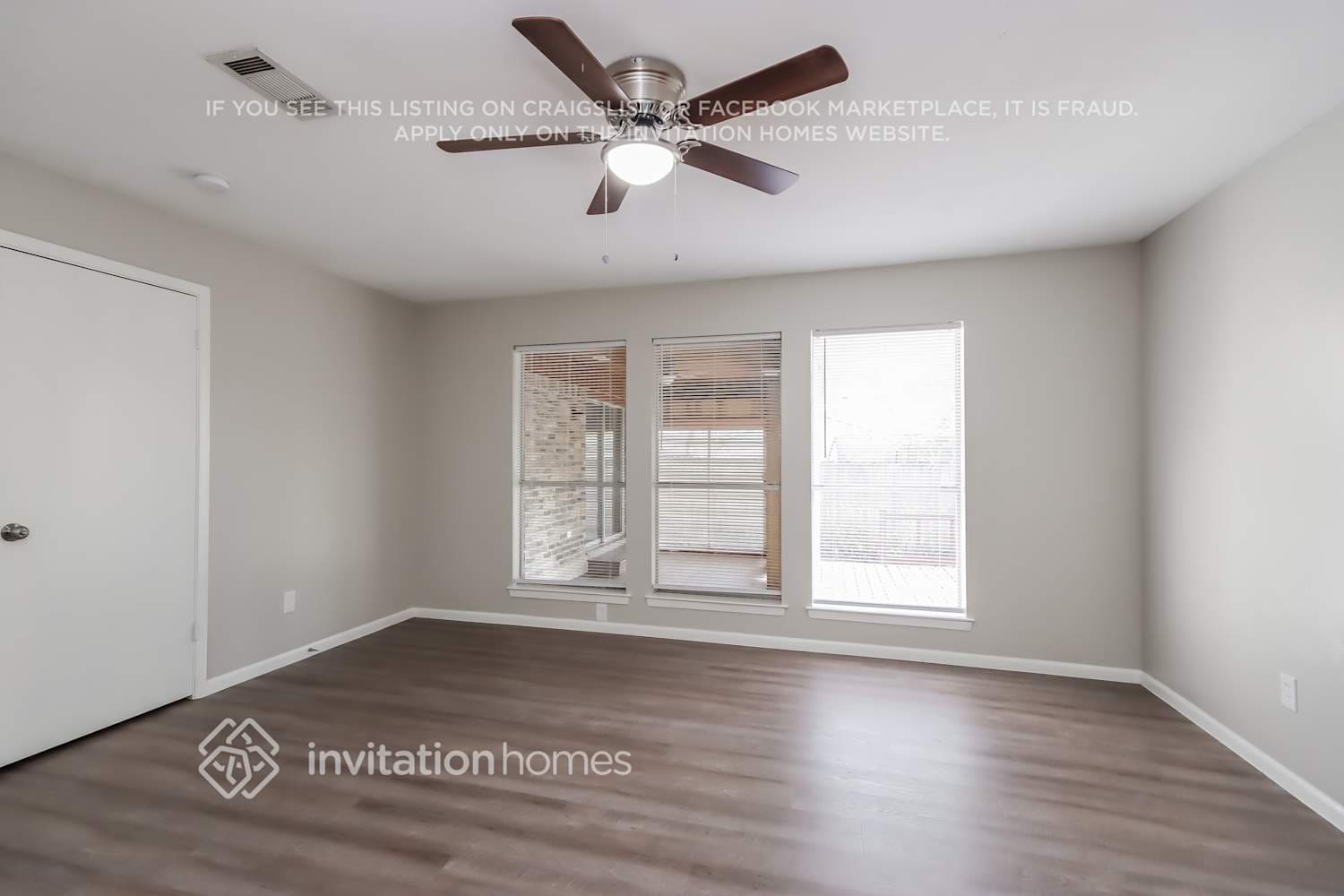 Building Photo - 240 Point Clear Dr