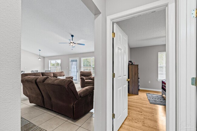 Building Photo - 8092 Hartington Dr