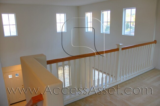 Building Photo - Spacious 3-Bedroom Temecula Home with Loft & Two-Car Garage