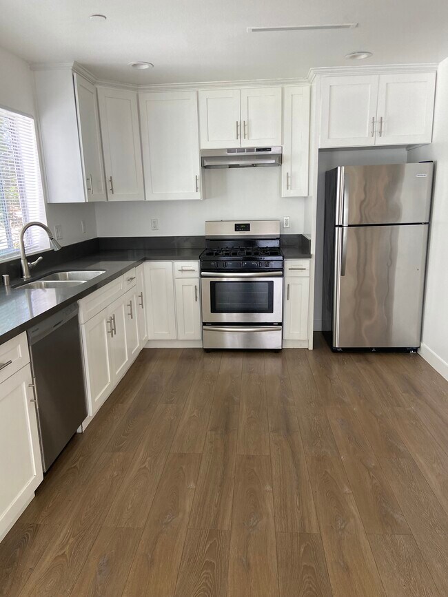 Building Photo - 11514 Emelita St