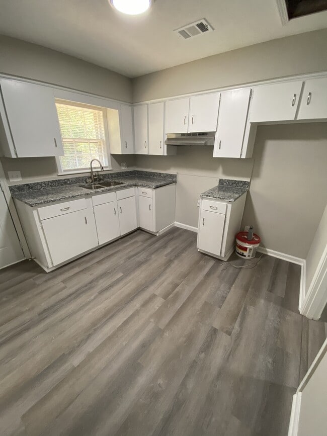 Building Photo - 4253 Ridgefield Ct