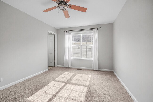 Building Photo - 2634 Blakely Ln