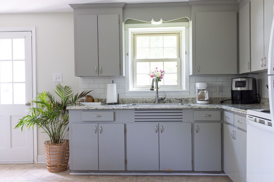 Building Photo - 204 Connecticut Ave