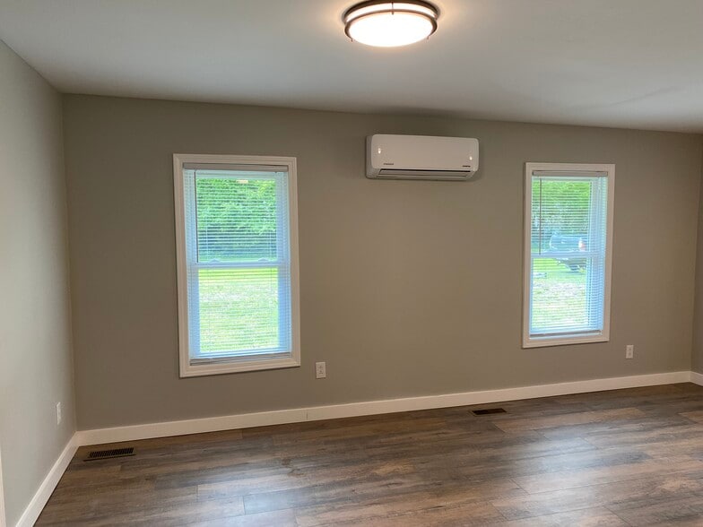 Living Room - 302 Rose St