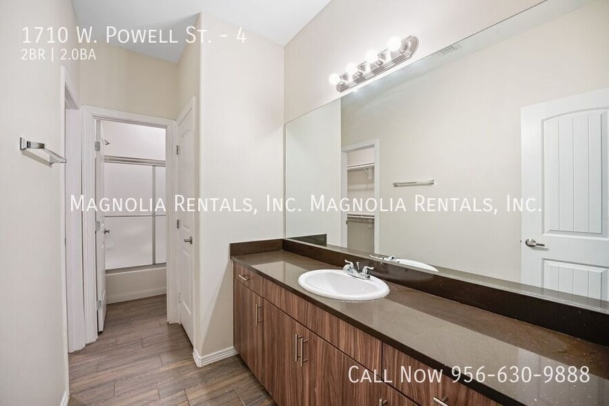 Building Photo - 1710 W Powell St